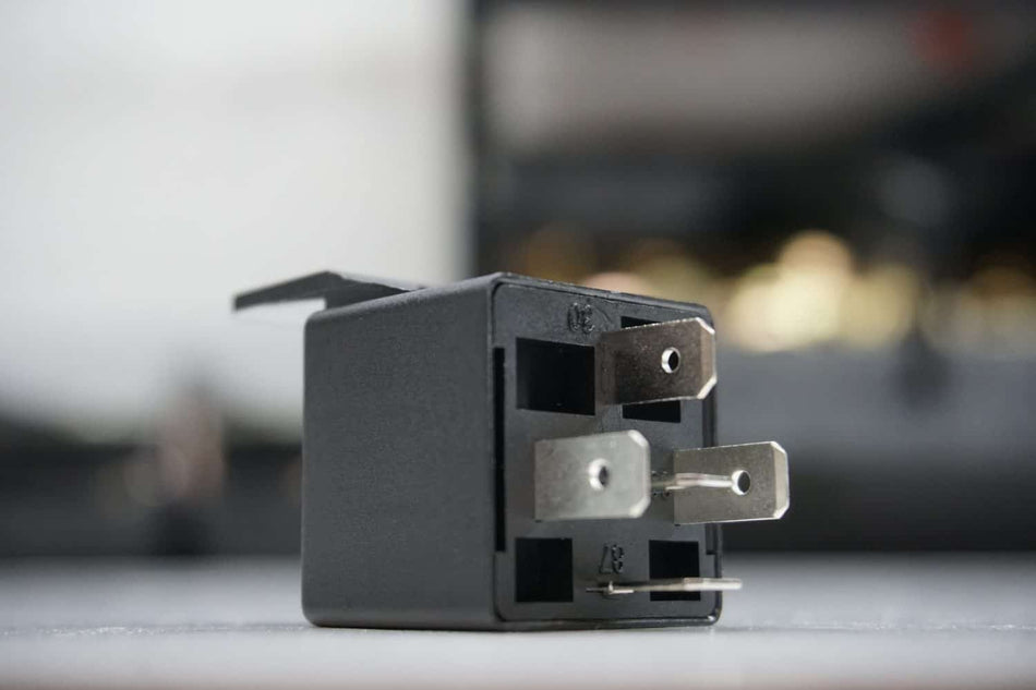 Universal 30 AMP 12-Volt Relay by Agile Offroad